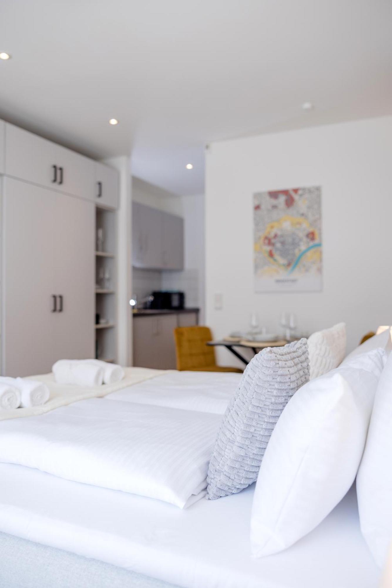 Lumen Homes - Altstadt-Studio Direkt Im Zentrum, Kueche, Netflix, Oeffentlicher Parkplatz Ums Eck Ίνγκολστατ Εξωτερικό φωτογραφία